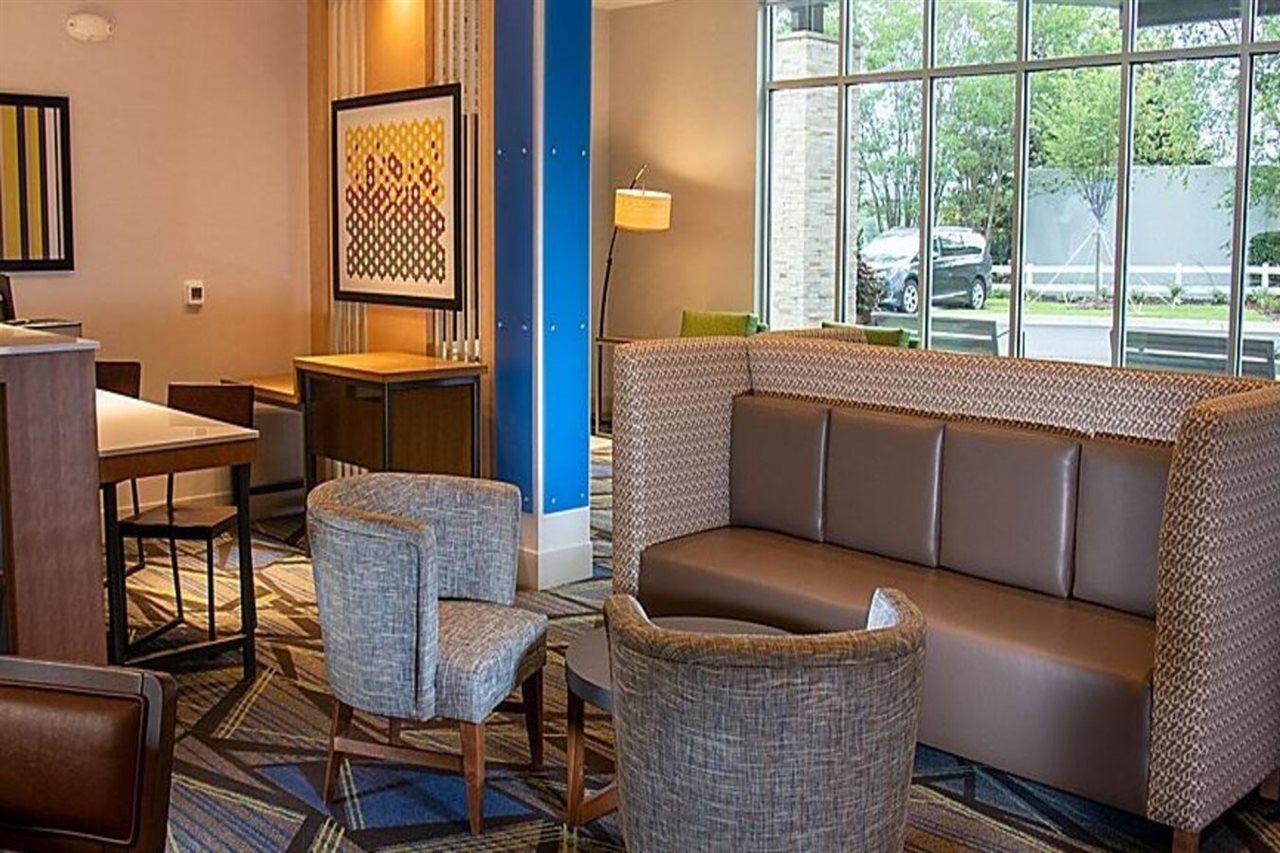 Holiday Inn Express & Suites Tuscaloosa East By Ihg Екстериор снимка