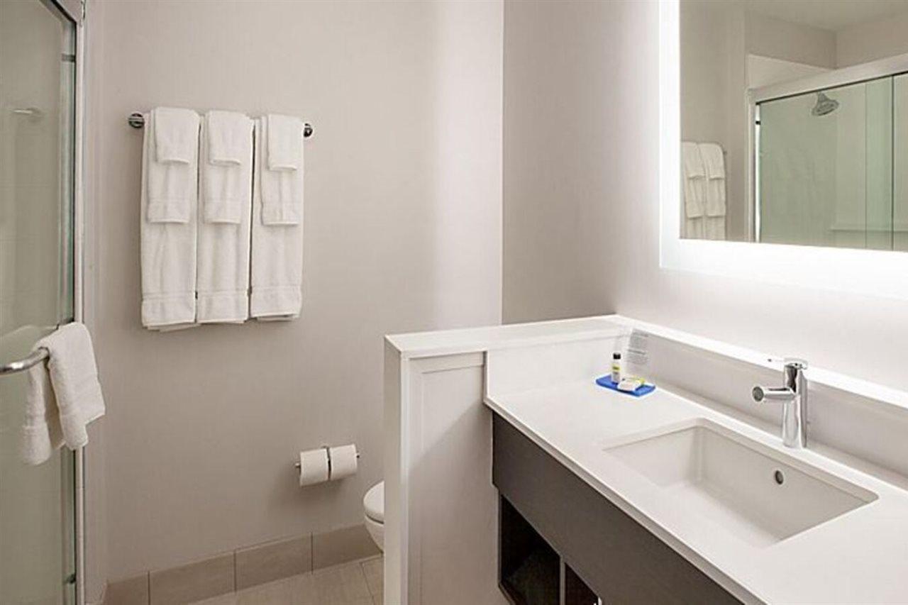 Holiday Inn Express & Suites Tuscaloosa East By Ihg Екстериор снимка